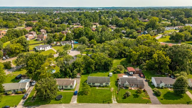 194 Timberlake Dr, Hendersonville, TN 37075