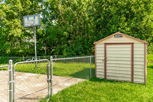 194 Timberlake Dr, Hendersonville, TN 37075