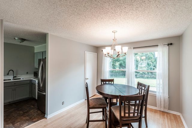 194 Timberlake Dr, Hendersonville, TN 37075