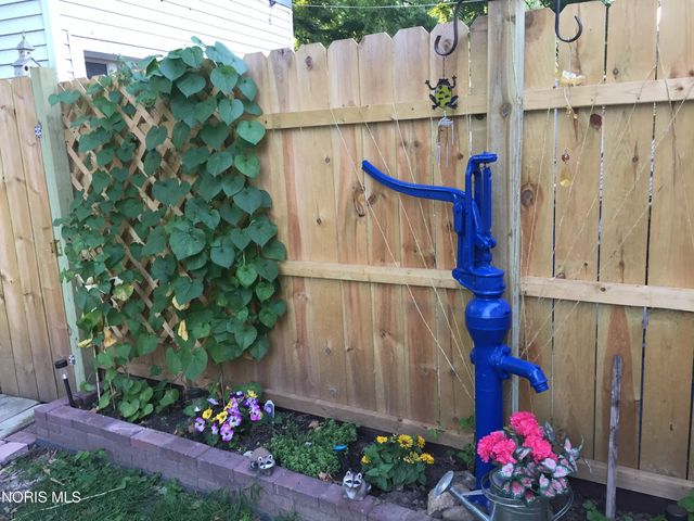 3917 Almeda Drive, Toledo, OH 43612