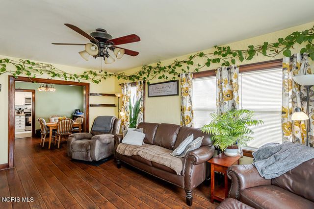 3917 Almeda Drive, Toledo, OH 43612