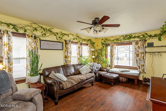 3917 Almeda Drive, Toledo, OH 43612