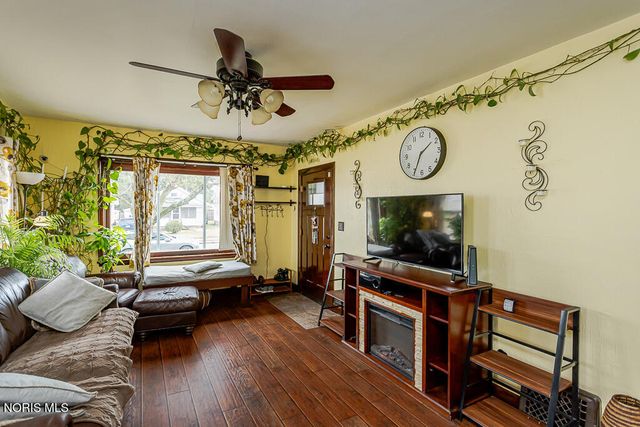 3917 Almeda Drive, Toledo, OH 43612