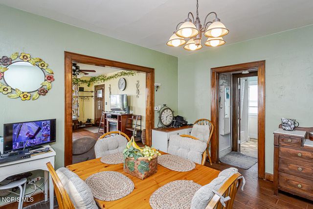 3917 Almeda Drive, Toledo, OH 43612