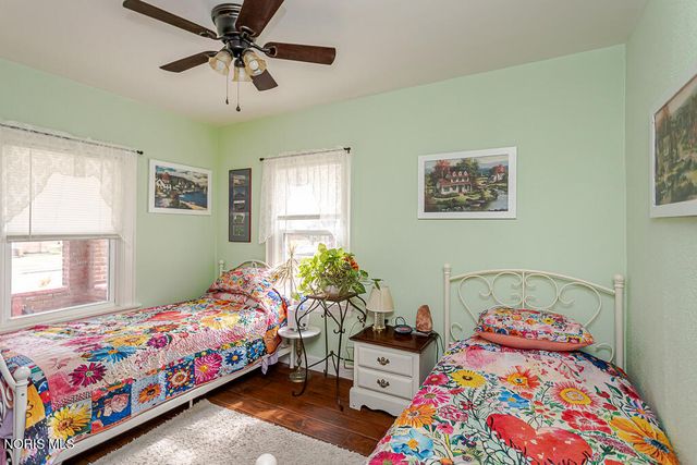 3917 Almeda Drive, Toledo, OH 43612