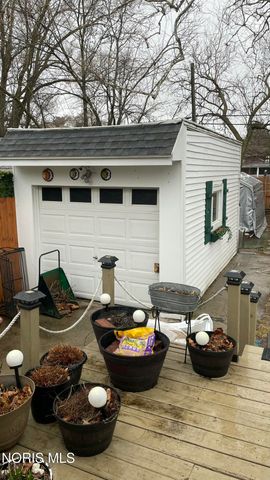 3917 Almeda Drive, Toledo, OH 43612