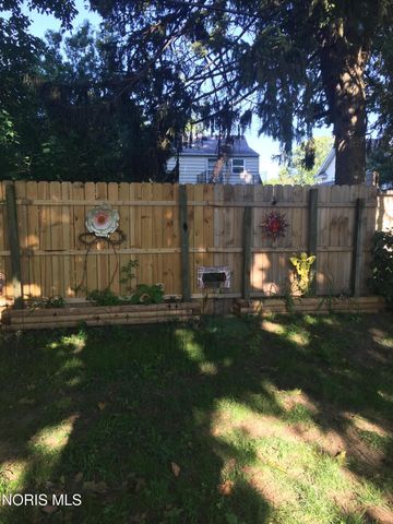 3917 Almeda Drive, Toledo, OH 43612