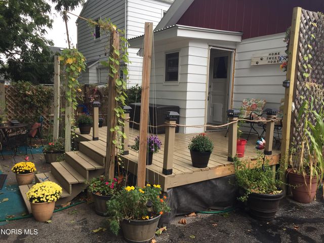 3917 Almeda Drive, Toledo, OH 43612