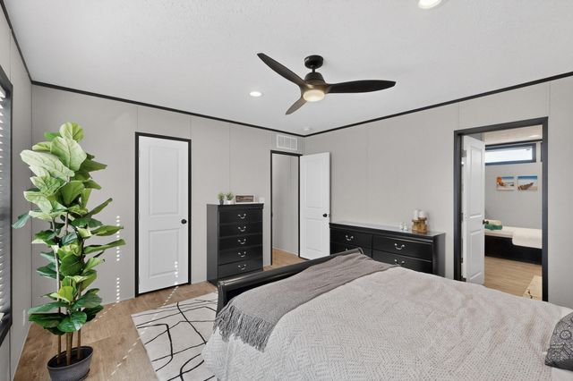 1605 2nd Avenue NW, Rio Rancho, NM 87124