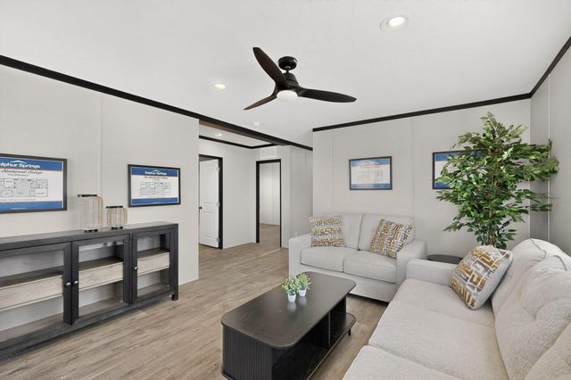 1605 2nd Avenue NW, Rio Rancho, NM 87124