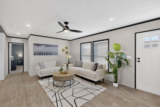 1605 2nd Avenue NW, Rio Rancho, NM 87124