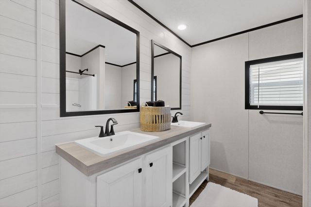 1605 2nd Avenue NW, Rio Rancho, NM 87124