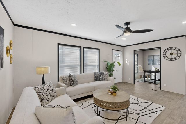 1605 2nd Avenue NW, Rio Rancho, NM 87124