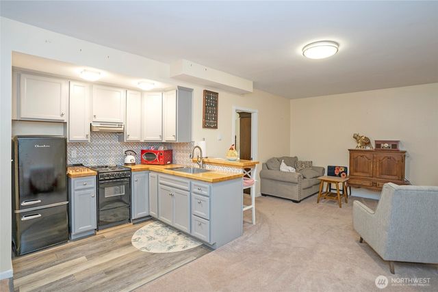 24610 110th Avenue E, Graham, WA 98338