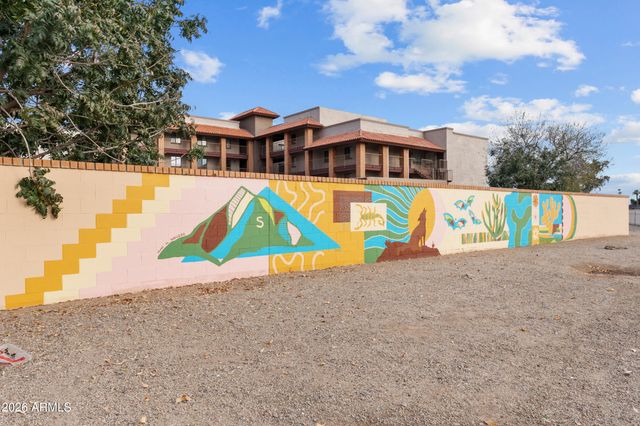 202 E RUTH Avenue 2, Phoenix, AZ 85020