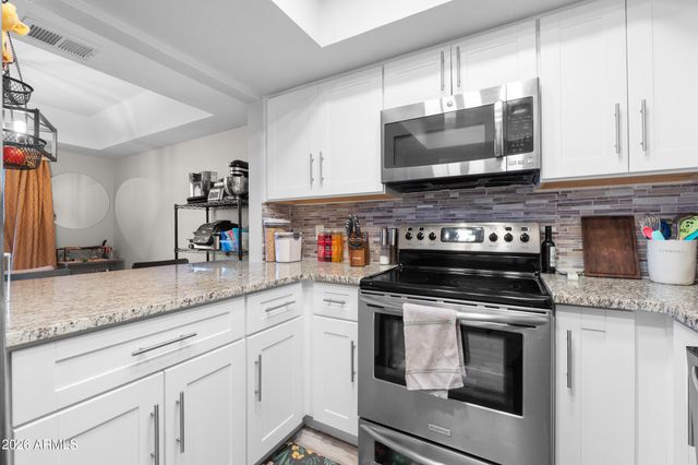 202 E RUTH Avenue 2, Phoenix, AZ 85020