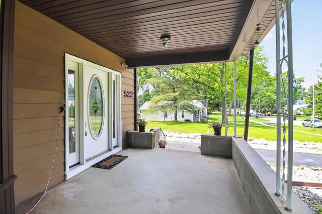 522 E Saginaw Street, Saint Louis, MI 48880