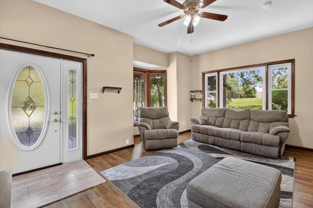 522 E Saginaw Street, Saint Louis, MI 48880