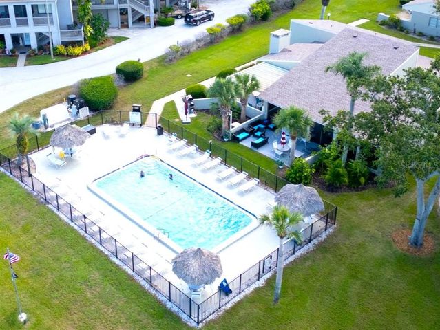 401 WINDRUSH BAY DRIVE, Tarpon Springs, FL 34689