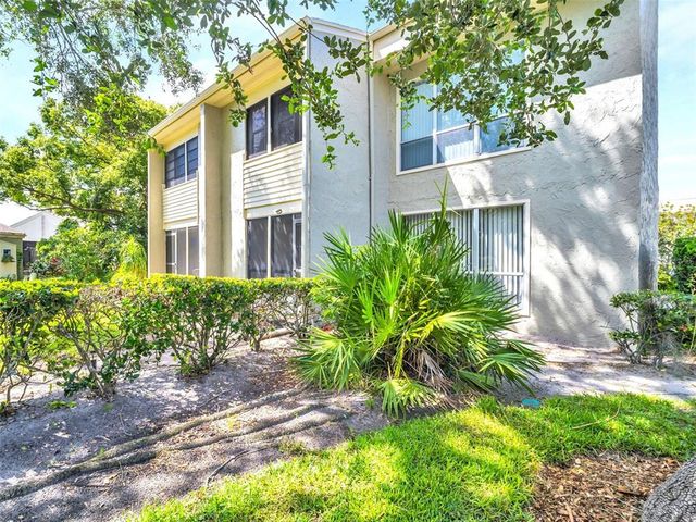 401 WINDRUSH BAY DRIVE, Tarpon Springs, FL 34689
