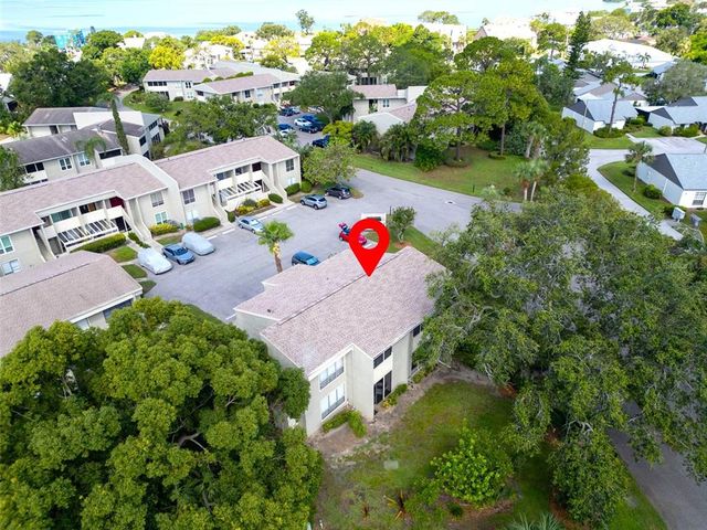 401 WINDRUSH BAY DRIVE, Tarpon Springs, FL 34689