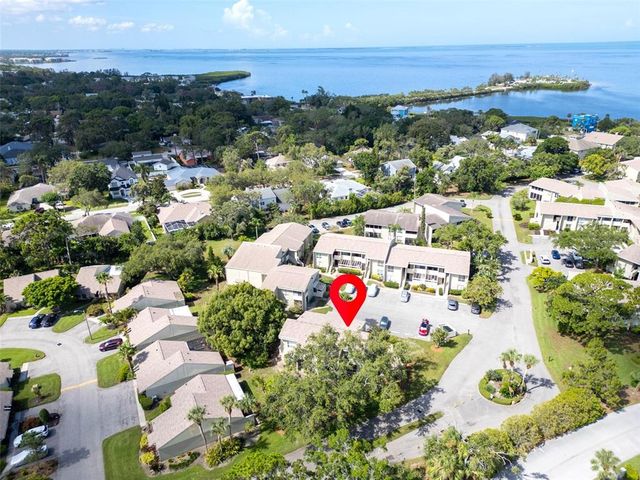 401 WINDRUSH BAY DRIVE, Tarpon Springs, FL 34689