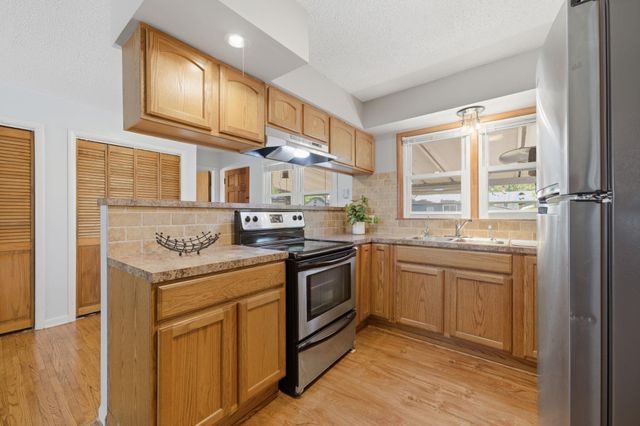 343 N Acadia, Wichita, KS 67212