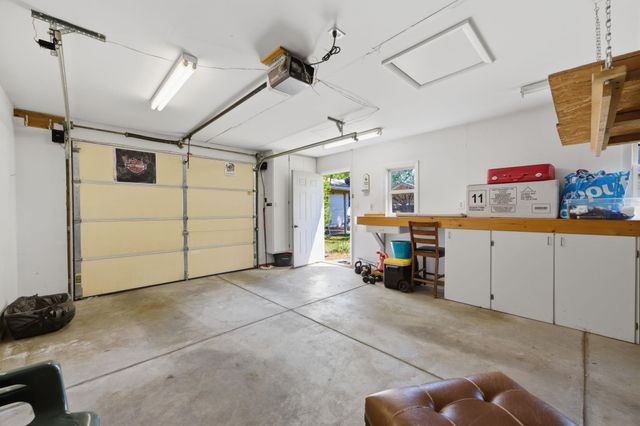 343 N Acadia, Wichita, KS 67212