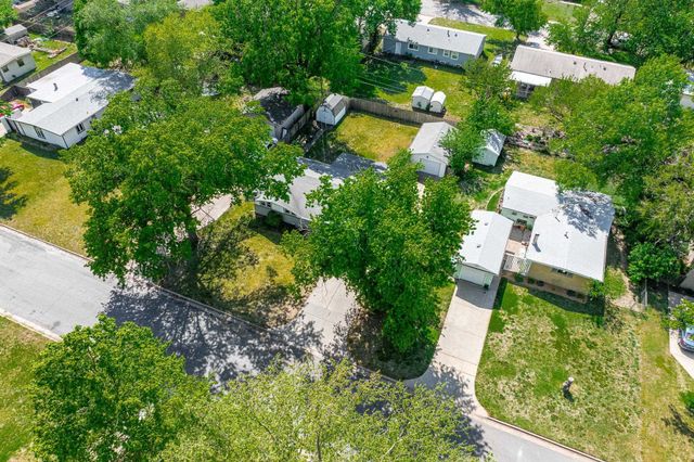343 N Acadia, Wichita, KS 67212