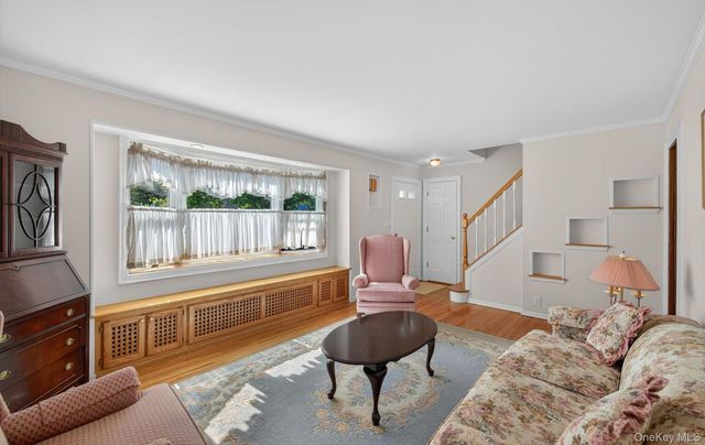 88 Philadelphia Avenue, Massapequa Park, NY 11762