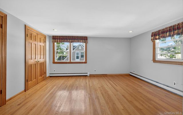 88 Philadelphia Avenue, Massapequa Park, NY 11762