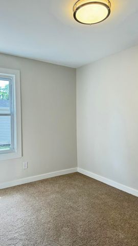 727 Water Street, Hobart, IN 46342