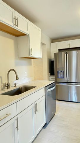 727 Water Street, Hobart, IN 46342