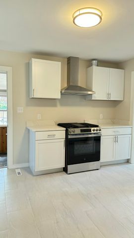 727 Water Street, Hobart, IN 46342