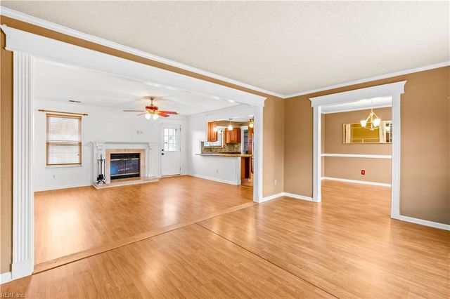 1100 Strauss DR, Virginia Beach, VA 23454