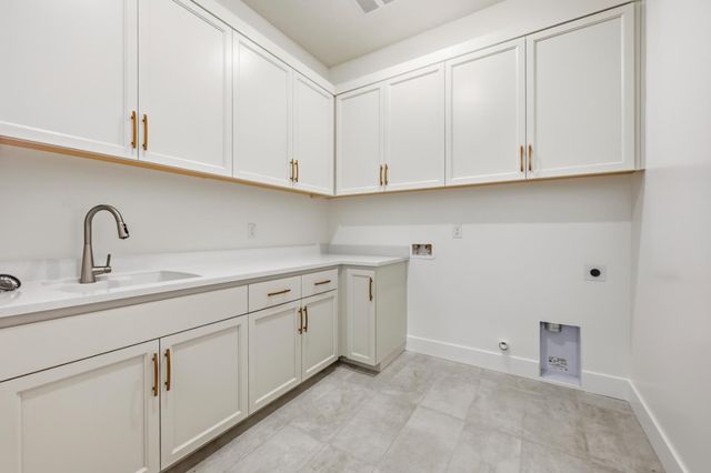 4871 S Hidden Crossing Cir, Granite Bay, CA 95746