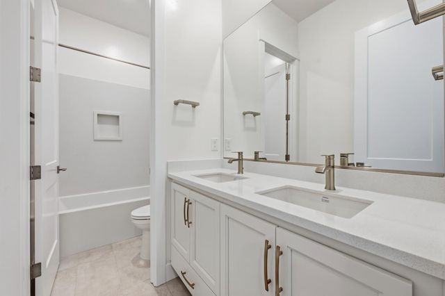 4871 S Hidden Crossing Cir, Granite Bay, CA 95746