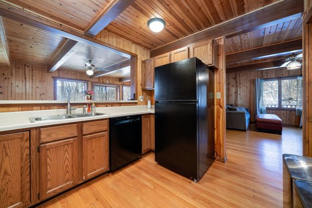 325 ROCHESTER Road, Poplar Grove, IL 61065