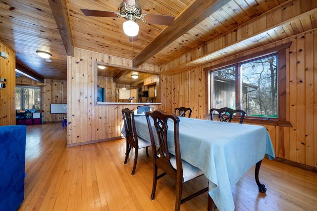 325 ROCHESTER Road, Poplar Grove, IL 61065