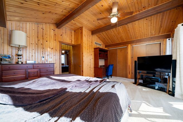 325 ROCHESTER Road, Poplar Grove, IL 61065