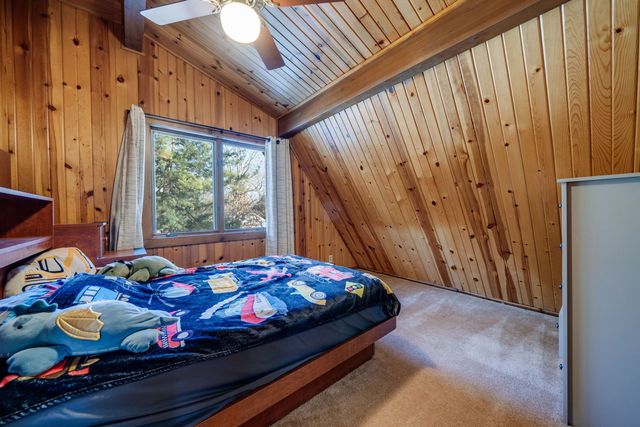 325 ROCHESTER Road, Poplar Grove, IL 61065