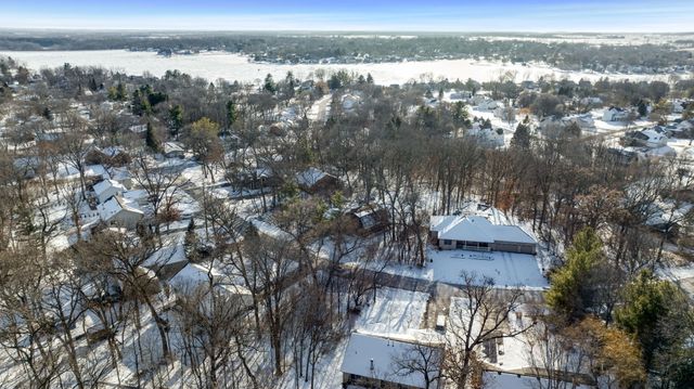 325 ROCHESTER Road, Poplar Grove, IL 61065