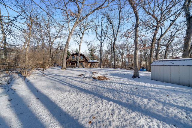 325 ROCHESTER Road, Poplar Grove, IL 61065