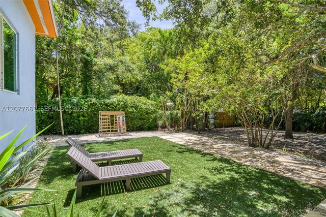 890 NE 90th St, Miami, FL 33138