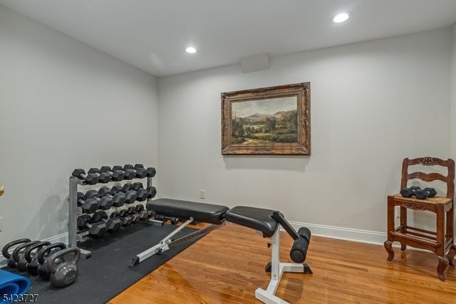 12 Eastgate Sq, Westfield Town, NJ 07090