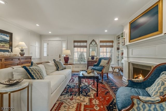 12 Eastgate Sq, Westfield Town, NJ 07090