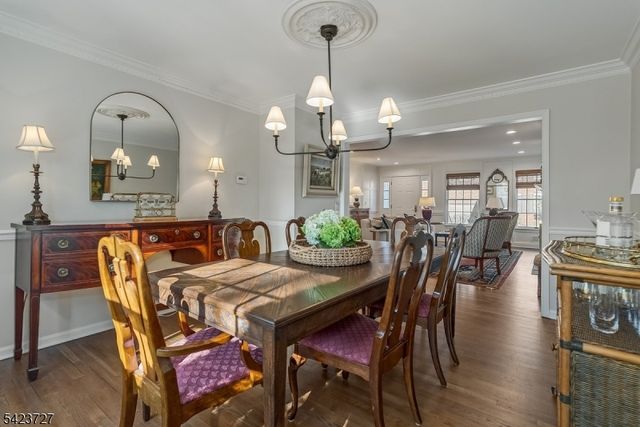 12 Eastgate Sq, Westfield Town, NJ 07090