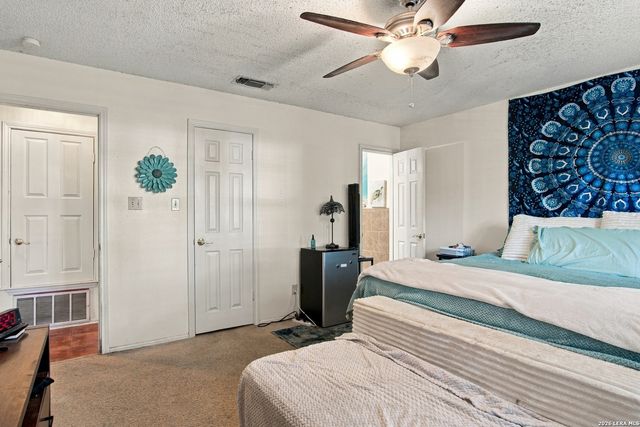 1510 CANYON PARKE DR, San Antonio, TX 78232