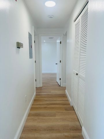 15 Bower Rd E1, Quincy, MA 02169