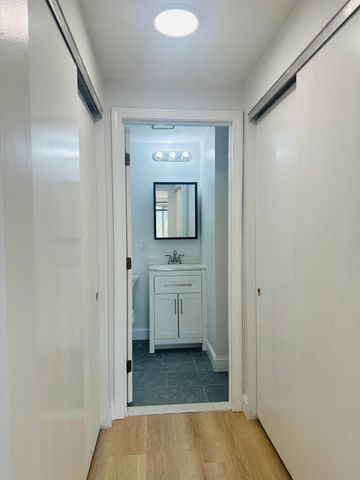 15 Bower Rd E1, Quincy, MA 02169